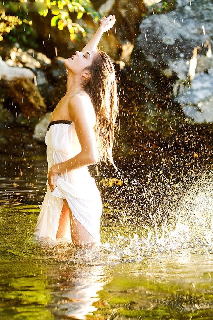 Marie Avgeropoulos in Tokyo